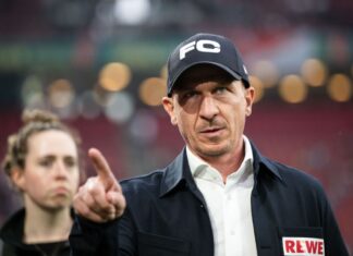 Trainer Gerhard Struber erhält von Sport-Geschäftsführer Christian Keller trotz zuletzt enttäuschender Leistungen Rückendeckung.