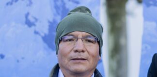 Das Oberlandesgericht Hamm will heute verkünden, wie es im Fall der sogenannten Klimaklage des peruanischen Landwirts und Bergführers Saul Luciano Lliuya gegen den Energiekonzern RWE entschieden hat. (Archivbild)