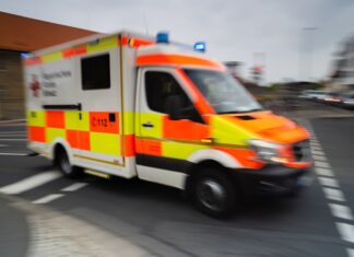 Auf der A61 bei Mönchengladbach kam es zu einem schweren Verkehrsunfall mit mehreren Fahrzeugen. (Symbolbild)