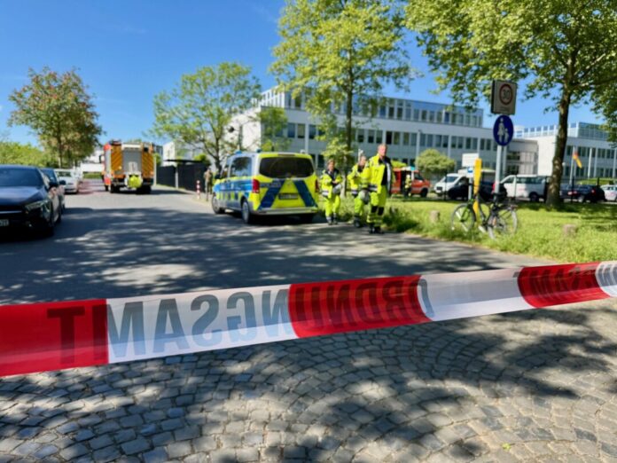 An einem Bundeswehr-Standort in Bonn hat es wegen einer verdächtigen Postsendung Alarm gegeben. 
