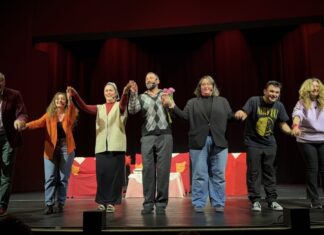 Die Theatergruppe hatte sichtlich Spaß mit dem Stück und dem Publikum. Foto: privat
