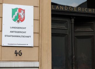 Brutale Tat mit schweren Folgen: Wegen versuchten Totschlags ist ein 25-Jähriger vor dem Landgericht Detmold zu 13 Jahren Haft verurteilt worden. (Illustration)