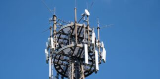 Ausmaß und Ursache der Störung im Netz des Digitalfunks der Behörden waren zunächst unklar. (Symbolbild)