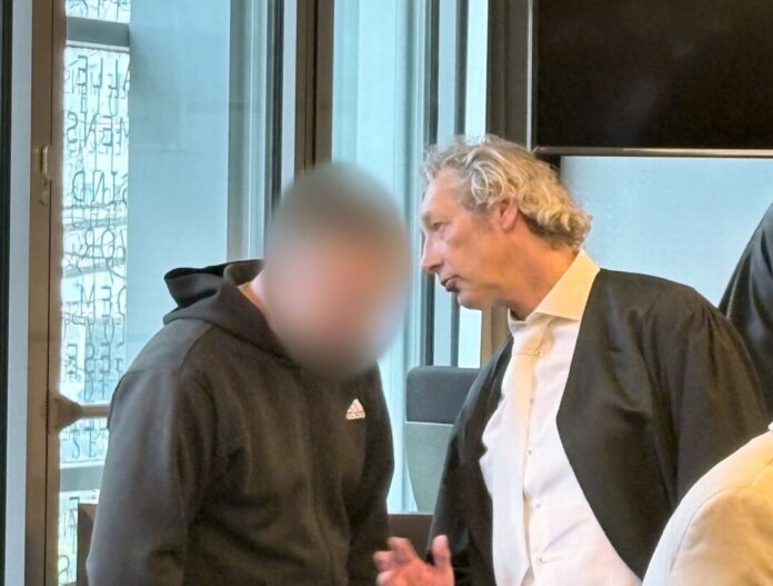 Den Brandanschlag mit vier Toten hat der 40-jährige Angeklagte bereits gestanden. Aber hatte er ein rechtsextremes Motiv? (Archivbild)