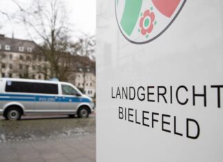 Das Landgericht Bielefeld hat im Prozess um eine erwürgte Ehefrau ein Urteil verkündet. (Archivbild)