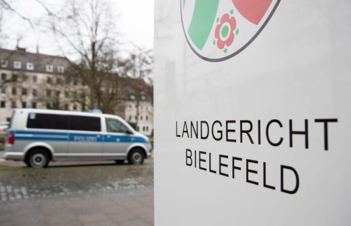 Das Landgericht Bielefeld hat im Prozess um eine erwürgte Ehefrau ein Urteil verkündet. (Archivbild)
