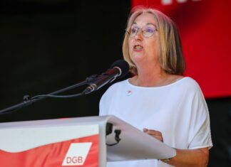 Anja Weber, DGB-Chefin, mahnt ein Tariftreuegesetz an.