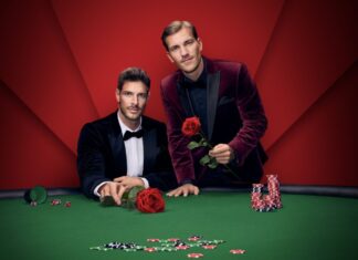 Sie verteilen bald die Rosen auf RTL: der Kölner Versicherungsfachmann Martin Braun und der Berliner Fotograf Felix Stein. (Handout)