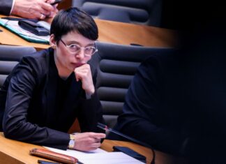 Josefine Paul (Grüne) hat sich im Landtag erneut zu unterschiedlichen Namen zum Tatverdächtigen von Bielefeld geäußert. (Archivbild)
