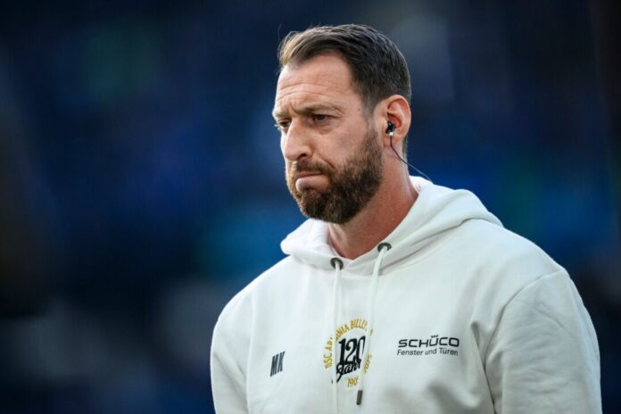 Das Verfahren beim DFB gegen Bielefelds Trainer Mitch Kniat wurde eingestellt. 