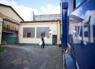 Die Ermittler schlugen nicht nur in Lüdenscheid, sondern noch in fünf weiteren NRW-Städten zu.