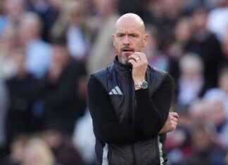 Trainer Erik ten Hag steht einem Bericht zufolge unmittelbar vor der Unterschrift bei Bayer Leverkusen.