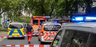 Eine Frau ist durch Schüsse in der Essener Innenstadt am Bein verletzt worden - womöglich geriet sie zwischen die Fronten eines Klan-Konflikts.