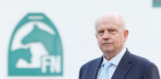 Martin Richenhagen bleibt Präsident des Reitverbandes FN.