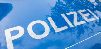 Ein Fußgänger wurde schwer verletzt. (Symbolbild)