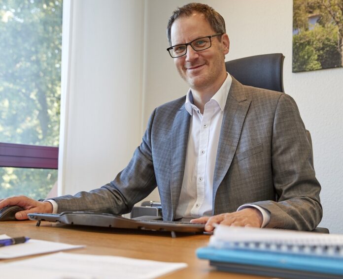 Simon Strecker