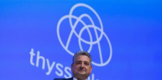 Der Vertrag von Thyssenkrupp-Chef Miguel López ist bis 2031 verlängert worden. Im Aufsichtsrat fiel die Entscheidung gegen die Stimmen der Arbeitnehmervertreter. (Archivbild)