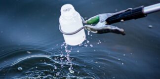 Die PFAS-Belastung in NRW-Flüssen geht nach Messungen des Landesamtes zurück. (Symbolbild)