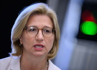 SPD-Vize Anke Rehlinger ist verärgert über die Kritik aus der Union an Finanzminister Klingbeil. 