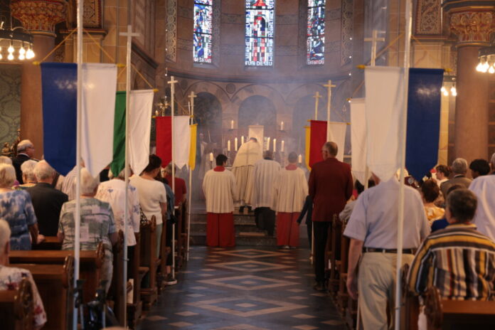 Gottesdienst vor der Prozzession, Bild: Alexander Heinz