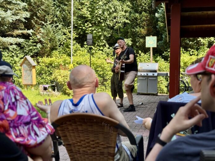 Morgan Finley hat für die Lebenshilfe gespielt. Foto: Lebenshilfe Kreisvereinigung Mettmann