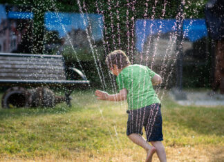 Bei gutem Wetter zieht es die jungen Besucher nach draußen - wie hier beim Fest im vergangenen Jahr. Foto: SHOS/OSLM/Leonie Langen