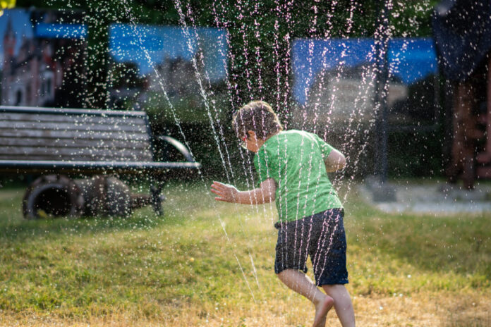 Bei gutem Wetter zieht es die jungen Besucher nach draußen - wie hier beim Fest im vergangenen Jahr. Foto: SHOS/OSLM/Leonie Langen