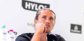 Alexander Zverev spricht vor seinem ersten Auftritt beim Rasenturnier in Halle/Westfalen
