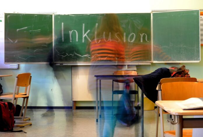 Die Bildungsgewerkschaft VBE fordert bessere Rahmenbedingungen für inklusives Lernen. (Archivbild)