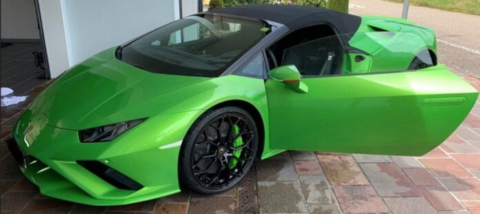 Giftgrünen Sportwagen gestohlen Die Operation «Huracán» gegen Autoschieber war benannt nach dem Luxus-Sportwagen der Marke Lamborghini