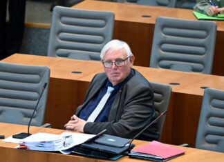 Der Staat ist nicht der bessere Unternehmer, mahnt Nordrhein-Westfalens Arbeitsminister Karl-Josef Laumann (CDU). 
