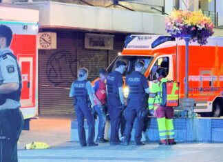 Vor Ort wurde laut Polizei eine Eisenstange gefunden.