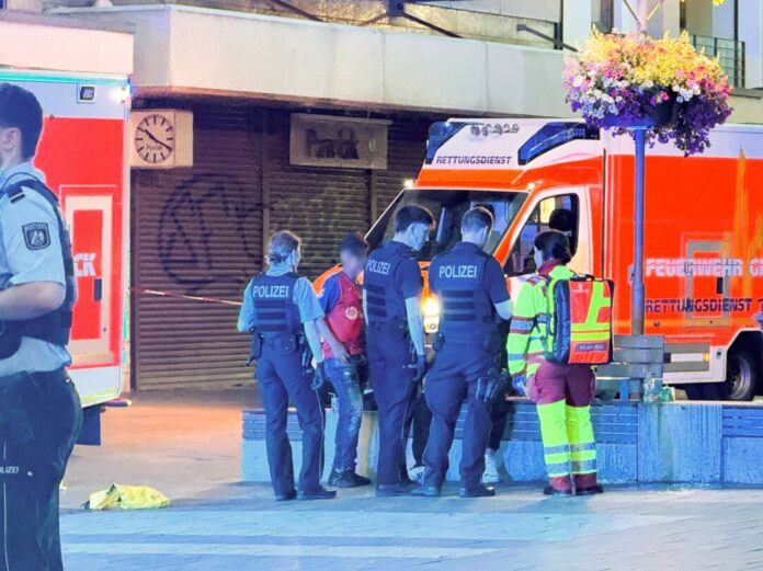 Vor Ort wurde laut Polizei eine Eisenstange gefunden.