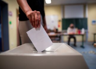 Beim Kommunalwahlrecht hat das Verfassungsgericht den Gesetzgeber in Nordrhein-Westfalen zurück auf Los geschickt. (Symbolbild)