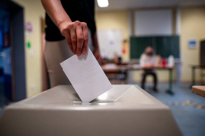 Beim Kommunalwahlrecht hat das Verfassungsgericht den Gesetzgeber in Nordrhein-Westfalen zurück auf Los geschickt. (Symbolbild)