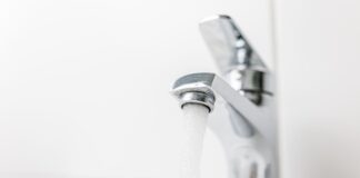 Die giftige Chemikalie wurde im Grundwasser von Viersen und Willich entdeckt. (Symbolbild)