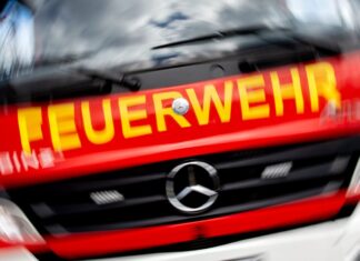 Mehrere Menschen wurden bei dem Brand in Aachen verletzt. (Symbolbild) 