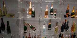 Die Oekter Collection ist nach eigenen Angaben Weltmarktführer bei Schaumweinen wie Henkell und Freixenet. (Archivbild)