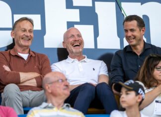Matthias Sammer (M) dürfte Borussia Dortmund in einer etwas anderen Rolle erhalten bleiben. 