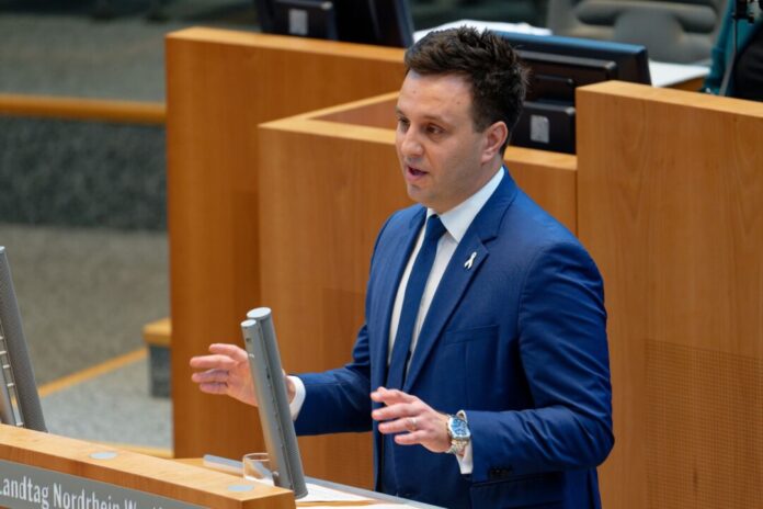 Der SPD-Landtagsabgeordnete Rodion Bakum wirft der AfD geheuchelte Solidarität mit der jüdischen Gemeinschaft vor (Foto-Archiv).