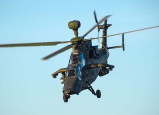 Eingesetzt werden vier Kampfhubschrauber und ein Übungshubschrauber. (Symbolbild)