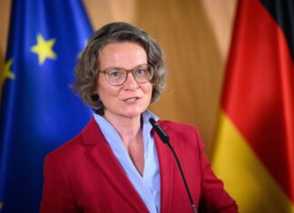 NRW-Bauministerin Ina Scharrenbach (CDU) hat eine schwere Erkrankung öffentlich gemacht. (Foto-Archiv)