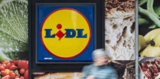 Das Unternehmen Tillman's ruft eine bestimmte Wurstart zurück, der den Angaben zufolge bei Lidl verkauft wurde. (Archivbild)