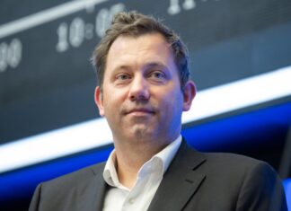 Vizekanzler Lars Klingbeil (SPD) hat Israel die Solidarität Deutschlands versichert, er kritisiert aber das Vorgehen Israels in Gaza (Foto-Archiv)