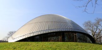 Das Planetarium Bochum bringt am 5. Juli den Weltraum zum Klingen. (Archivbild) 