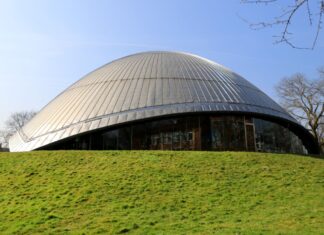 Das Planetarium Bochum bringt am 5. Juli den Weltraum zum Klingen. (Archivbild) 