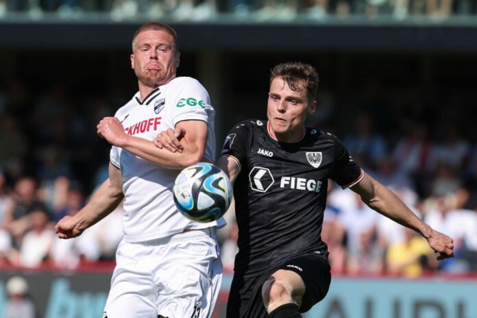 Lars Lokotsch (l.) wechselt vom SC Verl zu Preußen Münster.
