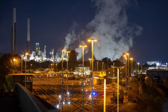 Unternehmenschefs aus NRW wollen in Brüssel über die Herausforderungen für Industrie und Wirtschaft sprechen (Foto-Illustration)