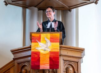 Adelheid Ruck-Schröder wurde als neue Präses der Kirche von Westfalen mit einem Gottesdienst in ihr Amt eingeführt. 