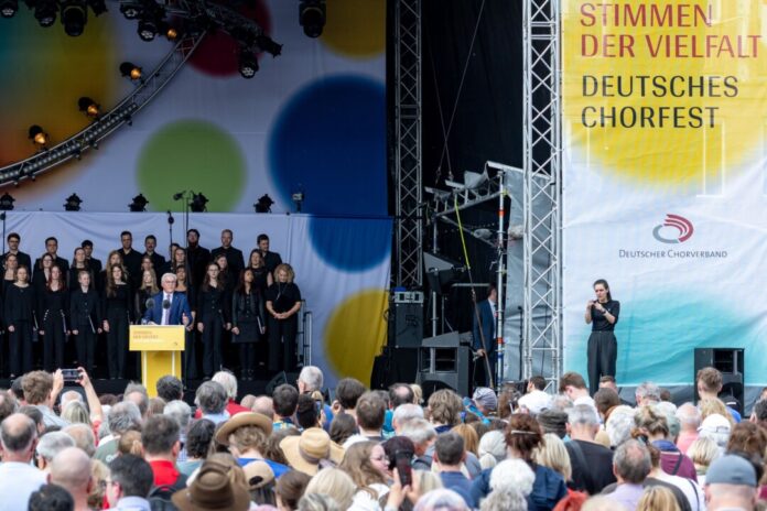 Das nächste Deutsche Chorfest findet 2029 in Dortmund statt - hier ein Bild von der diesjährigen Eröffnung in Nürnberg.